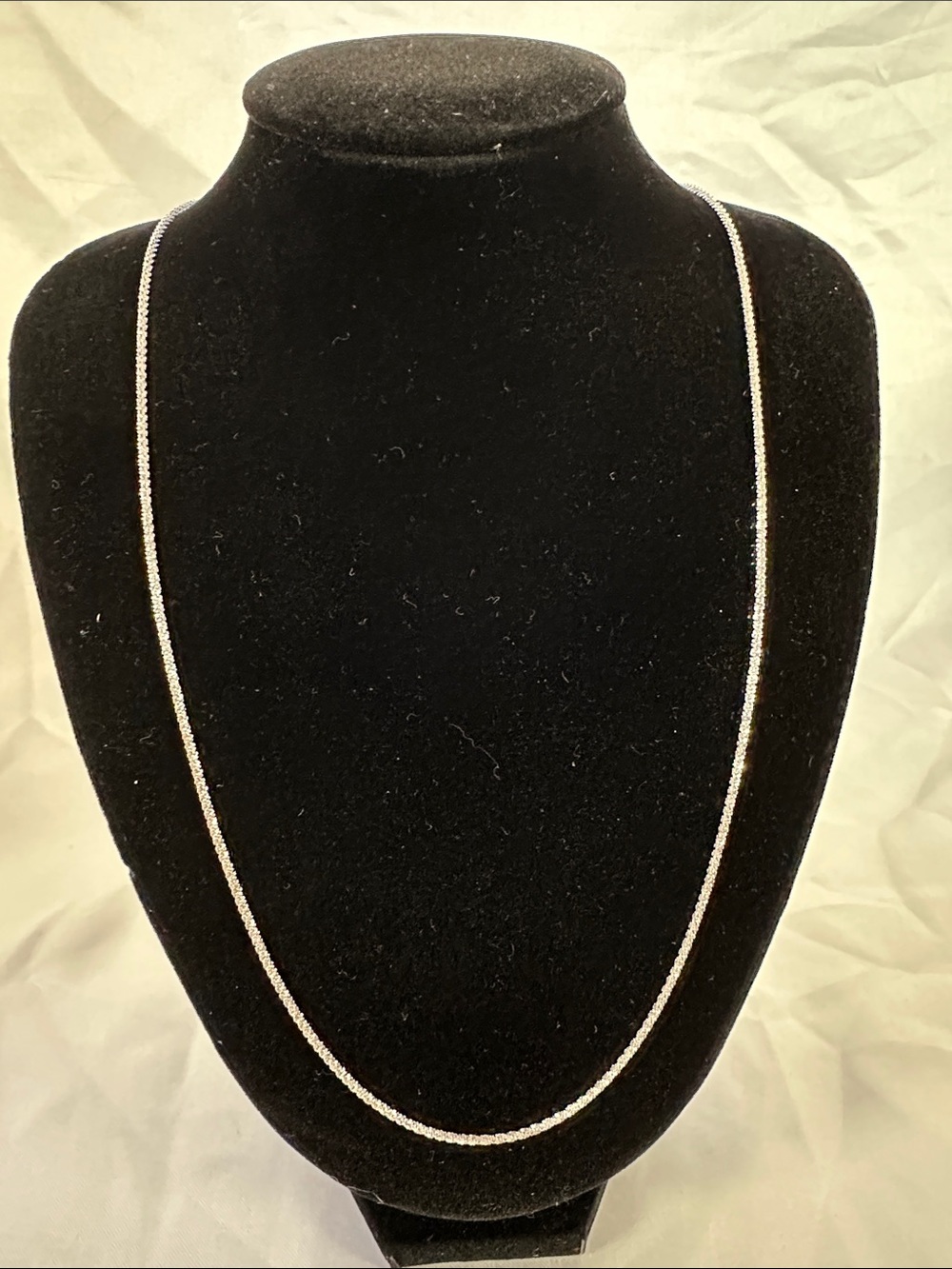608: Brand New 925 Sterling Silver 22” 1.4mm Twisted Rock Necklace